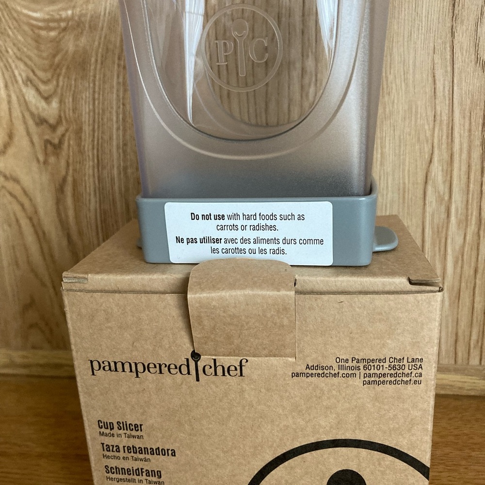 Pampered Chef cup slicer